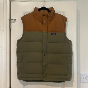 Men’s Patagonia vest size large (worn only a couple of times)